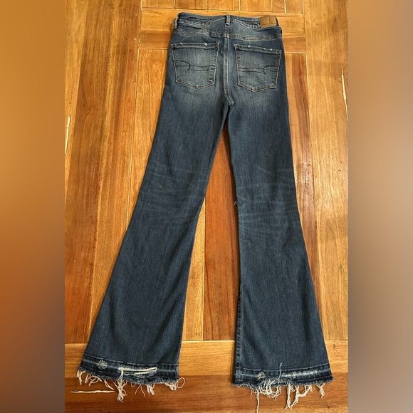 American Eagle Highest Rise Flare Jeans 0 Raw Hem Stretch 70s Boho Festival - Picture 4 of 10